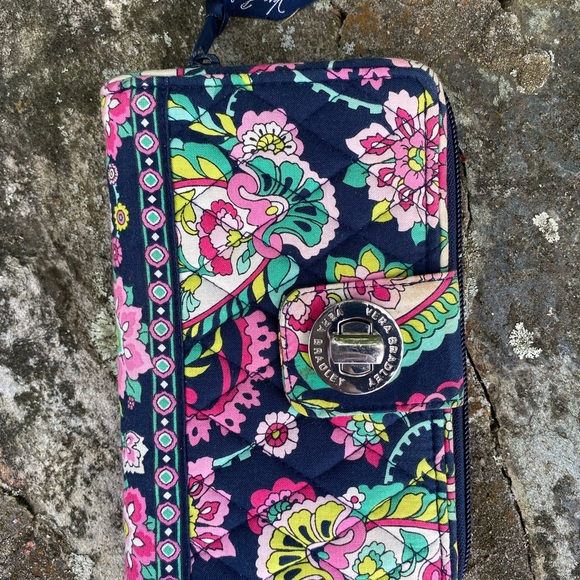 Vera Bradley, large wallet, pedal Paisley - Picture 11 of 11